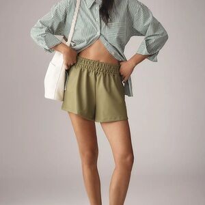 NWT Anthropologie Somerset Faux Leather Shorts, Olive - Size Large